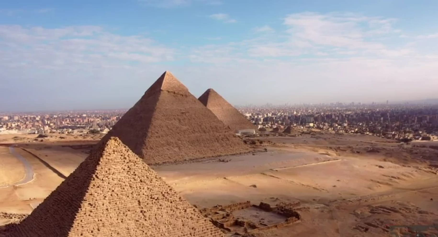 кто построил пирамиды в Египте